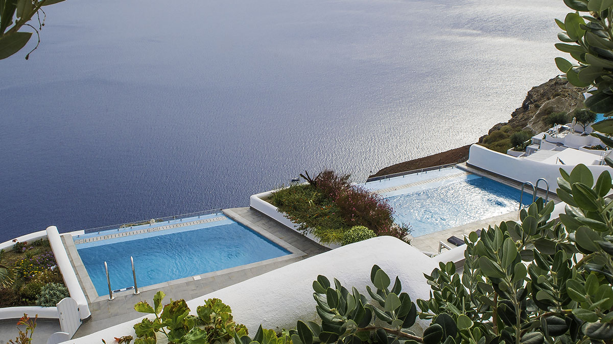 Grand Suite with Private Heated Pool & Caldera View